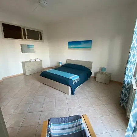 Appartamento Centrale Santa Marinella Apartment *