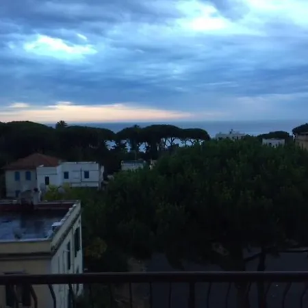 Appartamento Centrale Santa Marinella Apartamento *